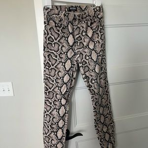 Zara Size 6 Women’s Print Jeans